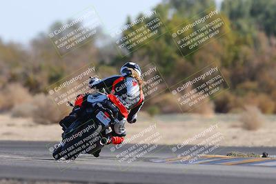 media/Dec-18-2022-SoCal Trackdays (Sun) [[8099a50955]]/Turn 7 Backside (1125am)/